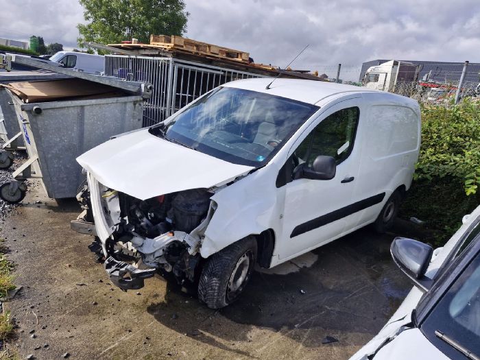 Auto 140257-12.jpg
